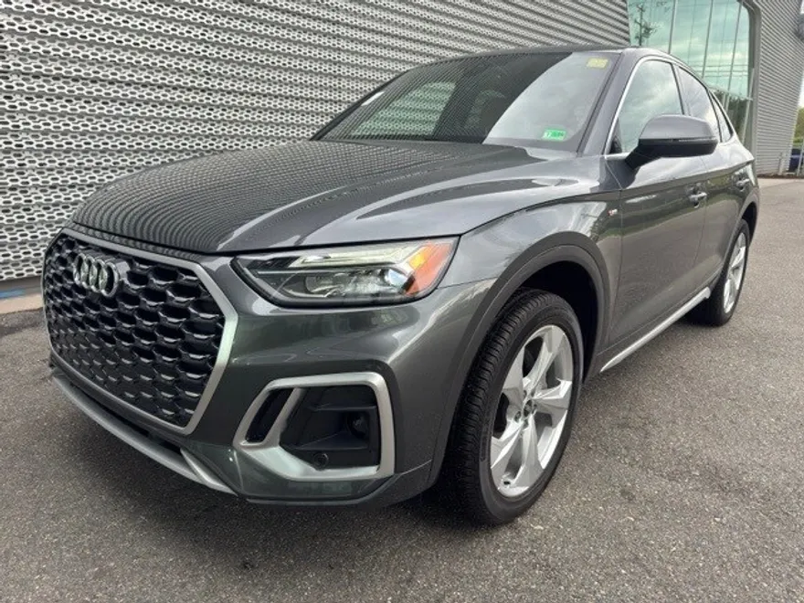 2024 Audi Q5 Sportback 45 S line Premium photo 1
