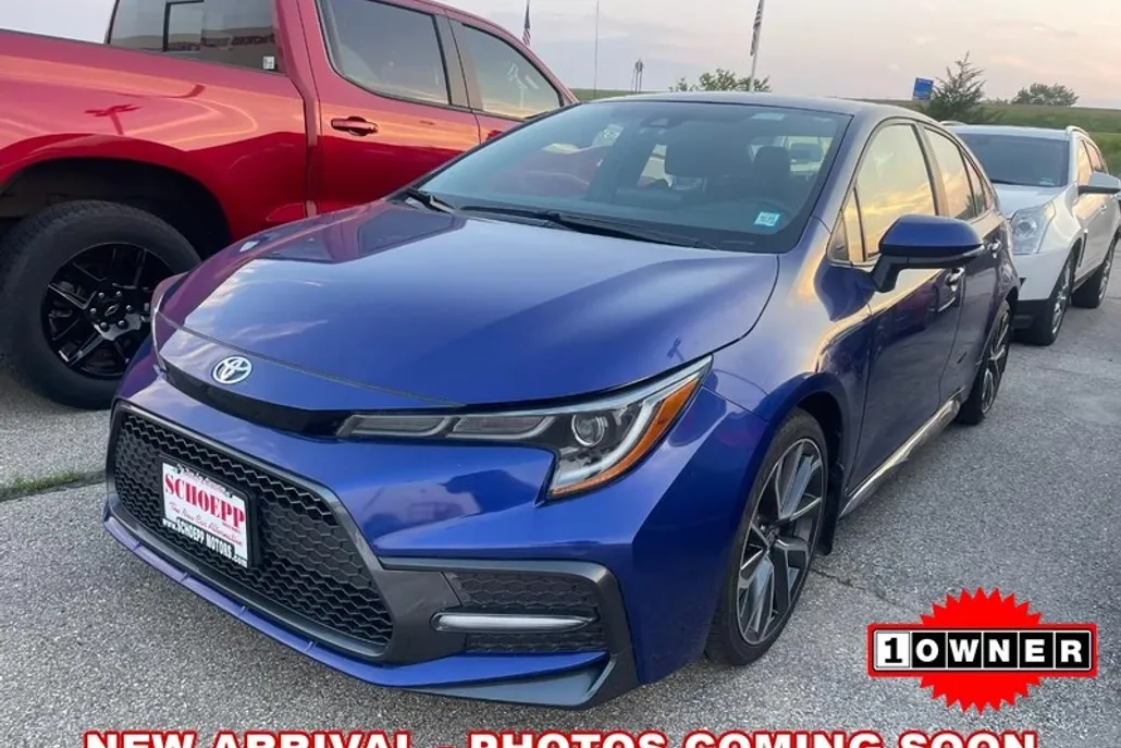 2022 Toyota Corolla SE photo 1
