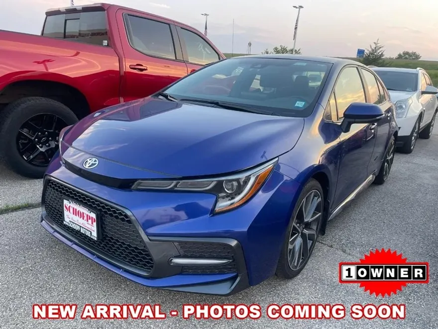 2022 Toyota Corolla SE photo 1