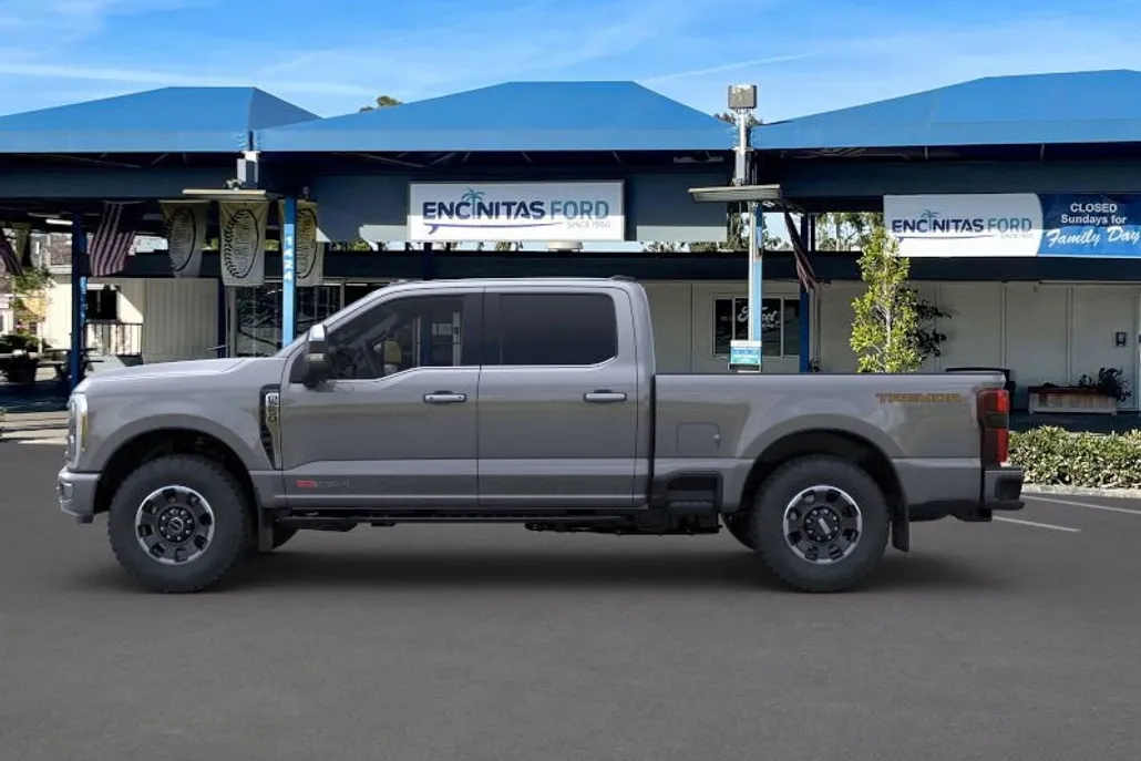 2024 Ford F-250 Platinum photo 1