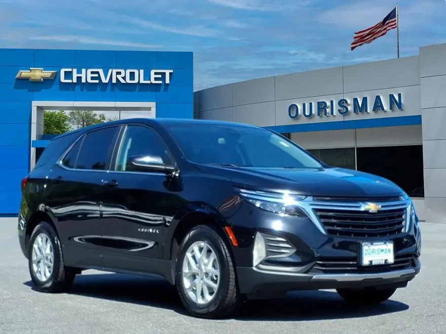 2022 Chevrolet Equinox LT photo 1