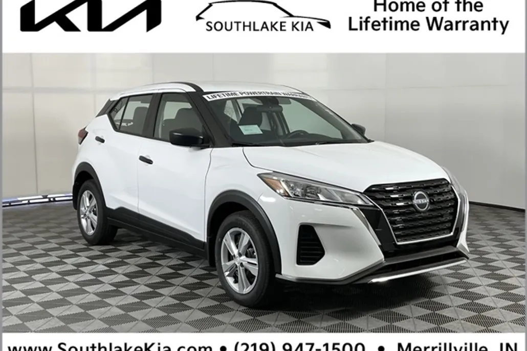 2025 Nissan Kicks Play S photo 1