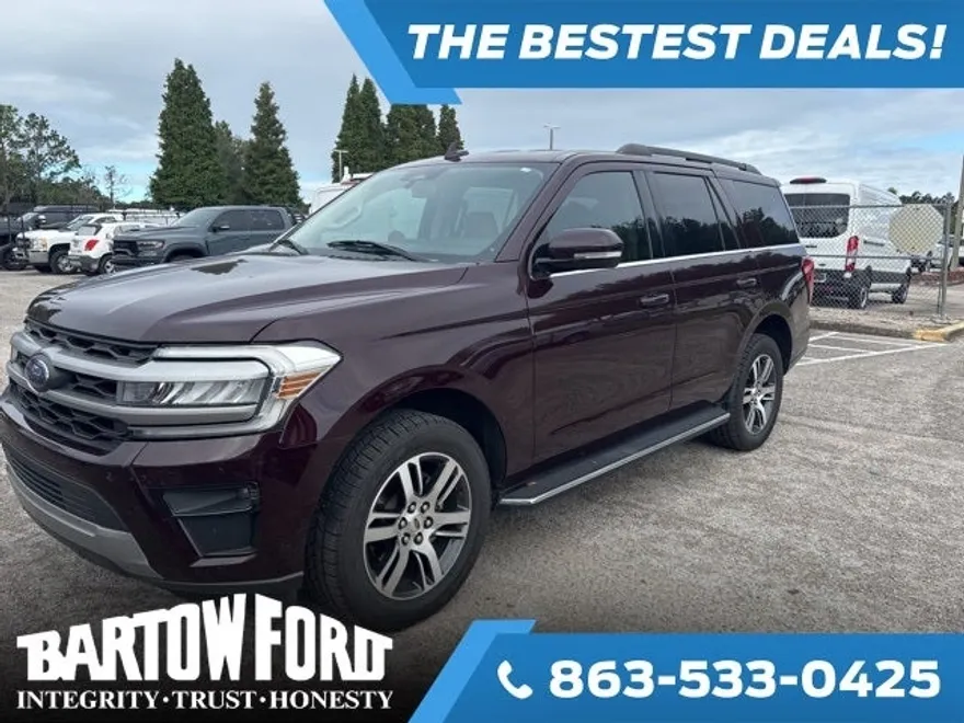 2023 Ford Expedition XLT photo 1