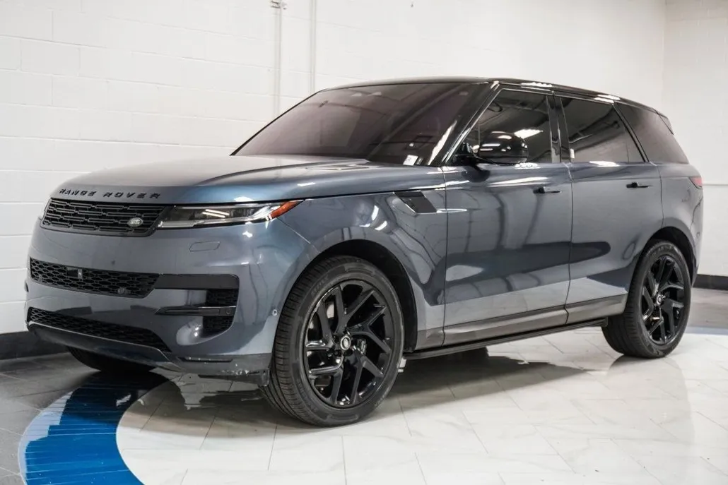 2023 Land Rover Range Rover Sport P360 SE photo 1