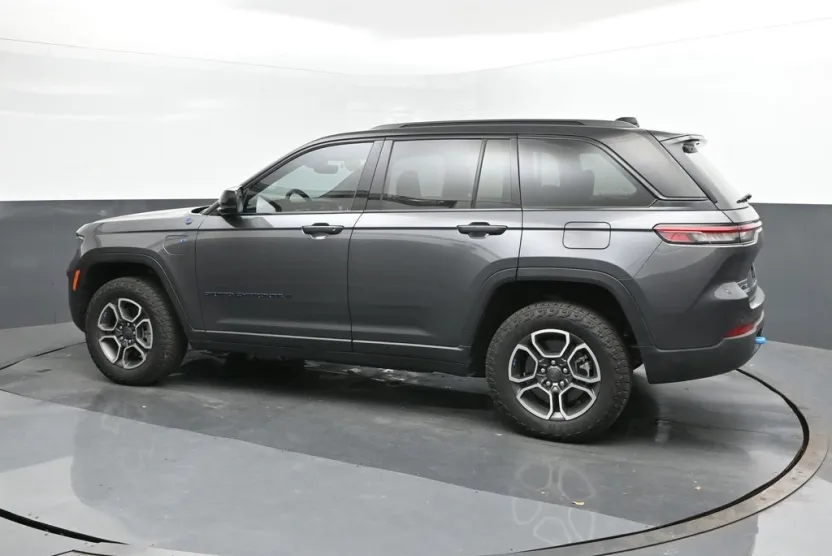 2023 Jeep Grand Cherokee Trailhawk 4xe photo 1