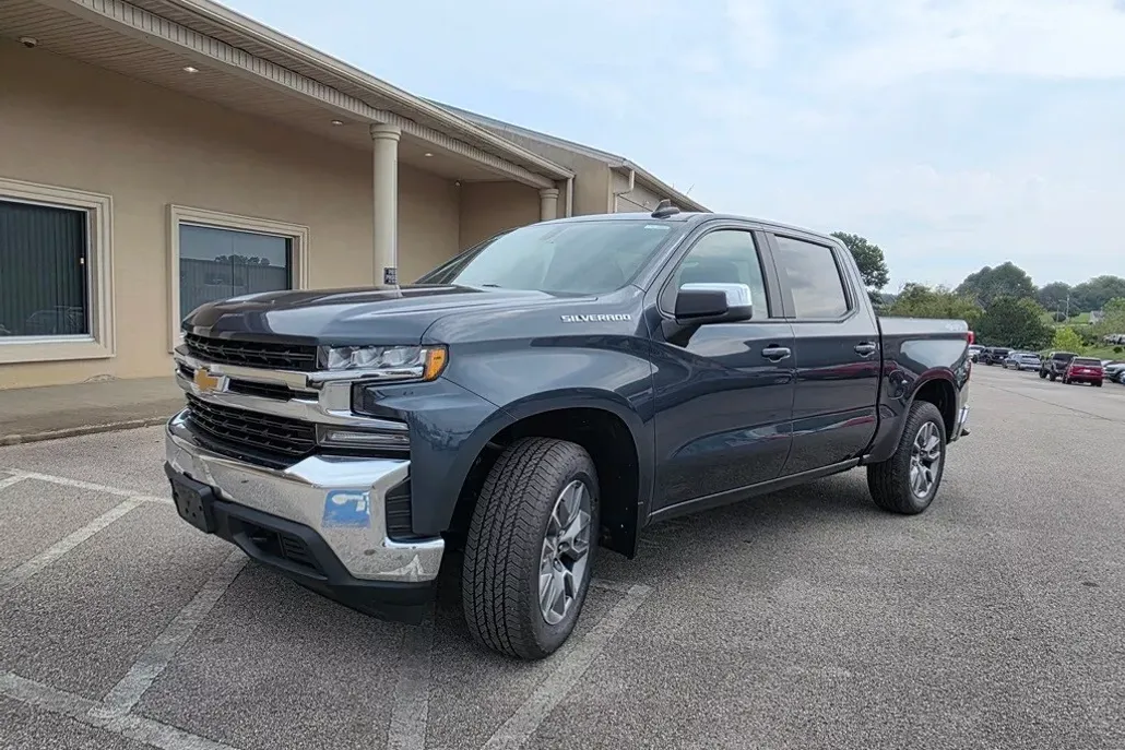 2020 Chevrolet Silverado 1500 LT photo 1