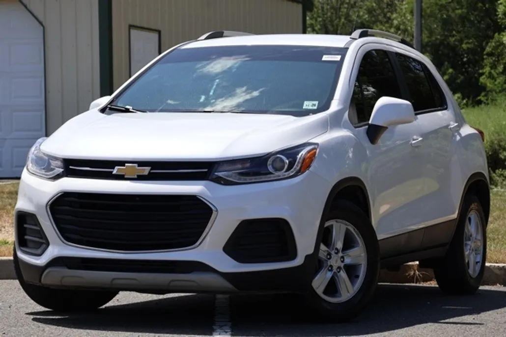 2021 Chevrolet Trax LT photo 1