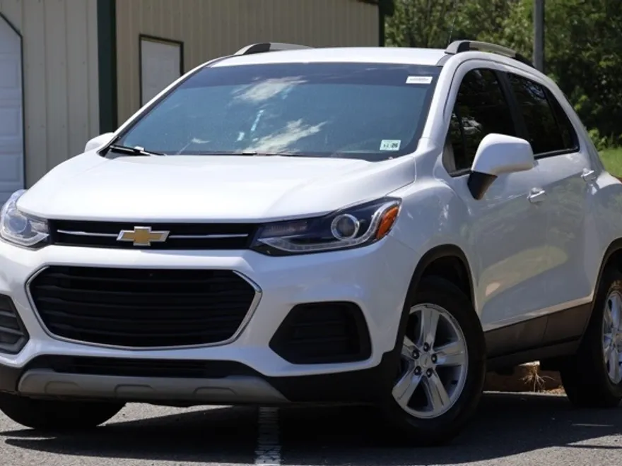 2021 Chevrolet Trax LT photo 1