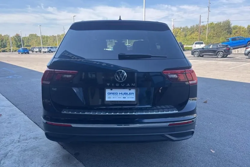 2024 Volkswagen Tiguan SE Wolfsburg Edition photo 1