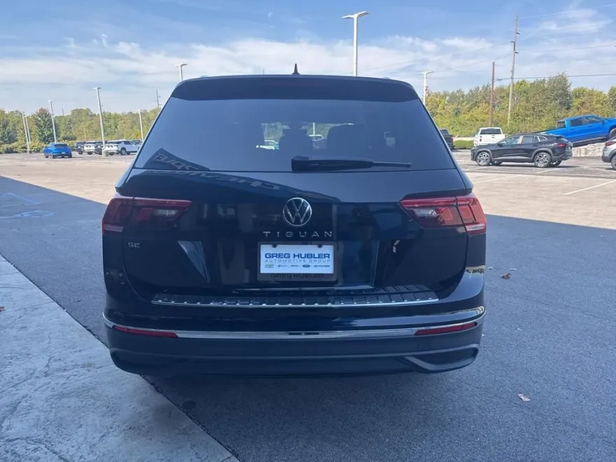 2024 Volkswagen Tiguan SE Wolfsburg Edition photo 1