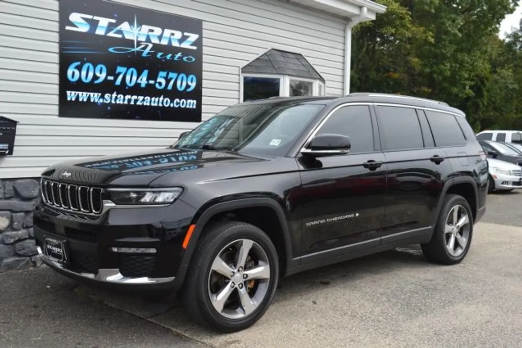 2022 Jeep Grand Cherokee Limited Sport photo 1