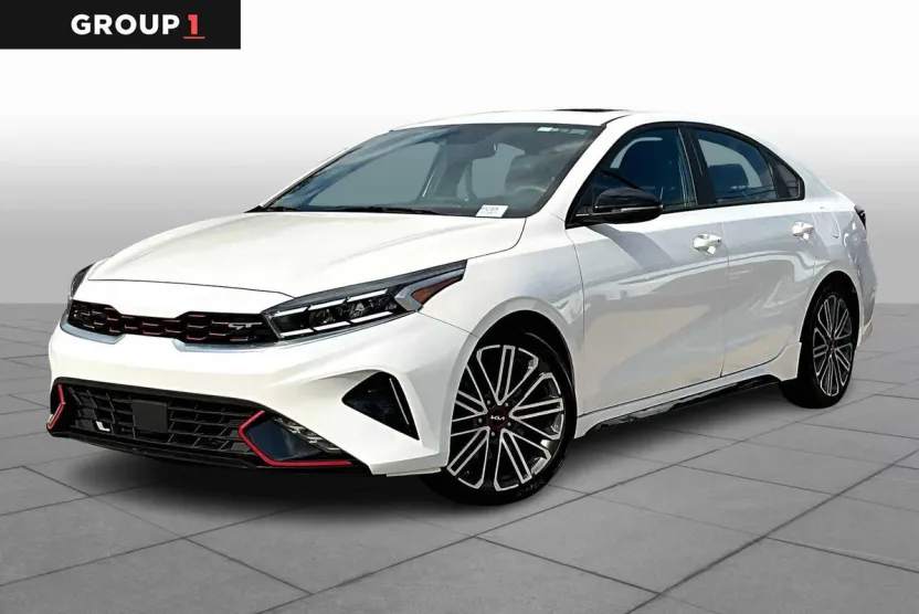 2023 Kia Forte GT photo 1