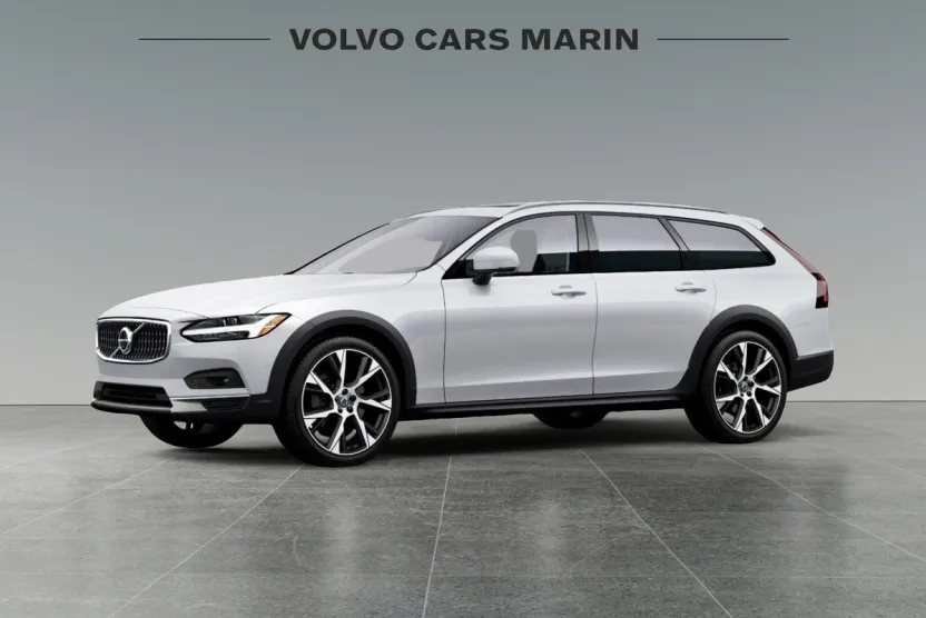 2026 Volvo V90 Cross Country photo 1
