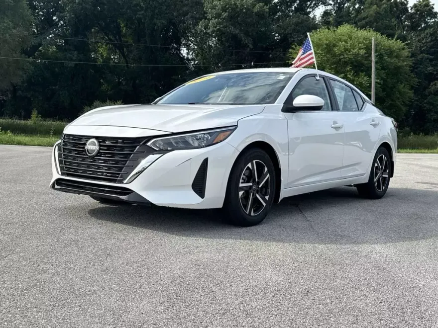 2024 Nissan Sentra SV photo 1
