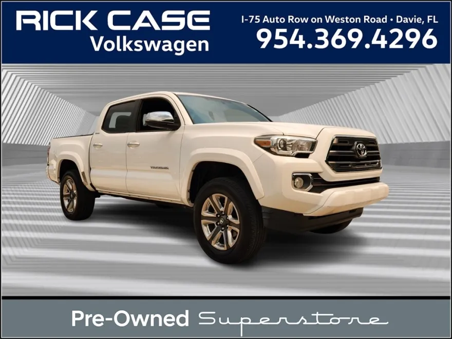 2017 Toyota Tacoma Limited V6 photo 1