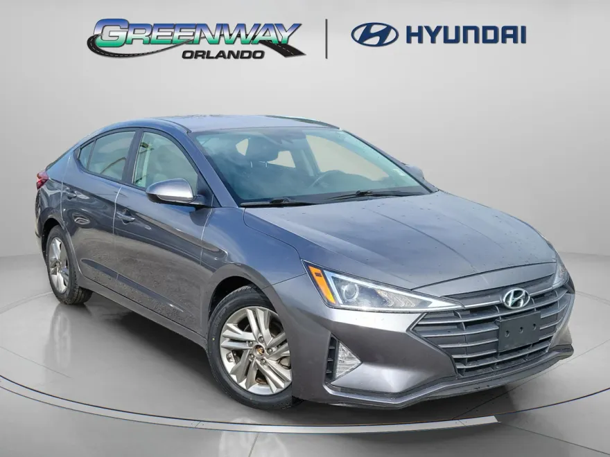 2019 Hyundai Elantra SEL photo 1