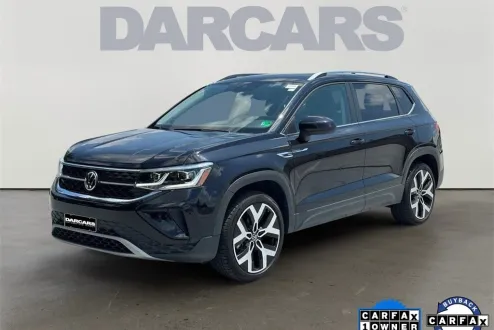 2022 Volkswagen Taos SEL photo 2