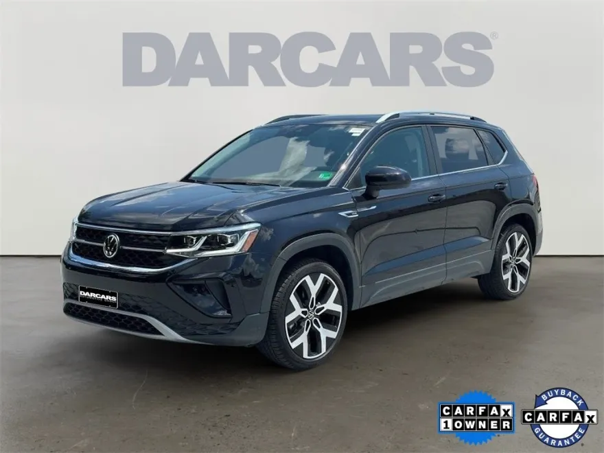 2022 Volkswagen Taos SEL photo 2