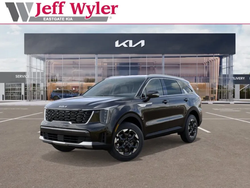 2025 Kia Sorento S photo 1