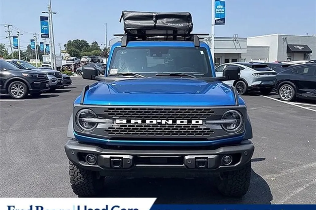 2023 Ford Bronco Badlands photo 1