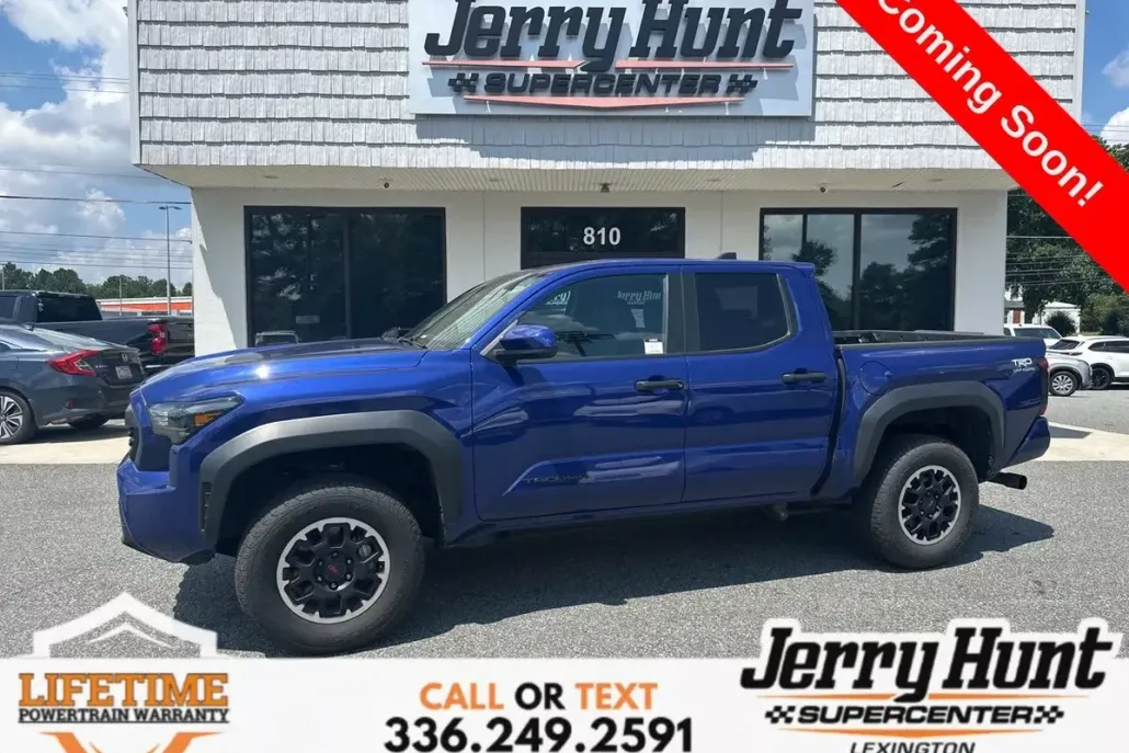 2024 Toyota Tacoma TRD Off-Road photo 1