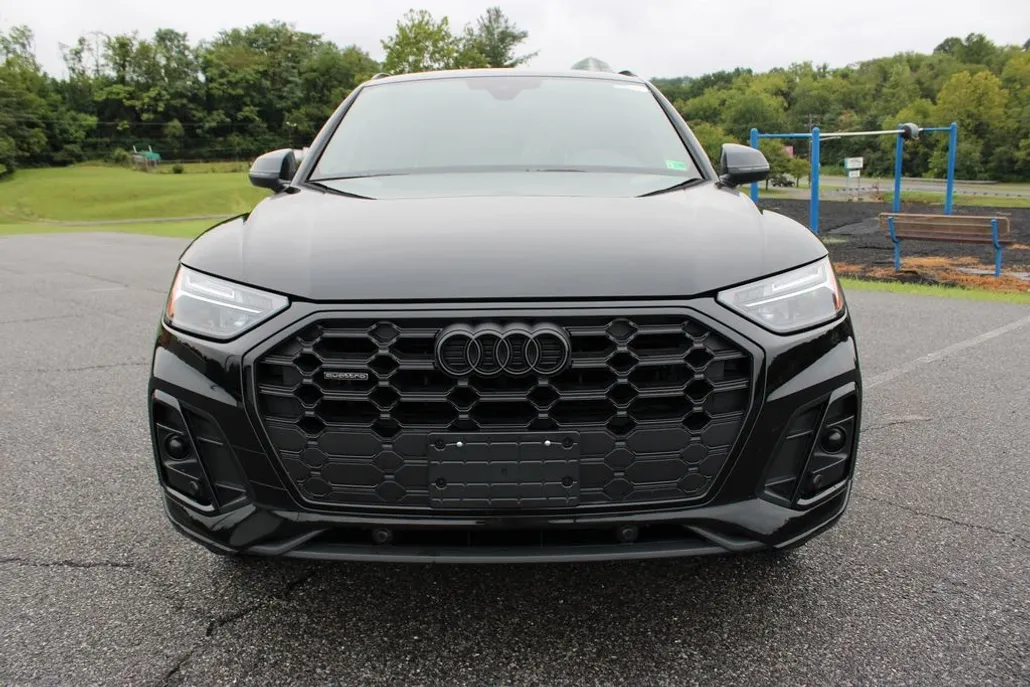 2024 Audi Q5 45 S line Premium photo 1