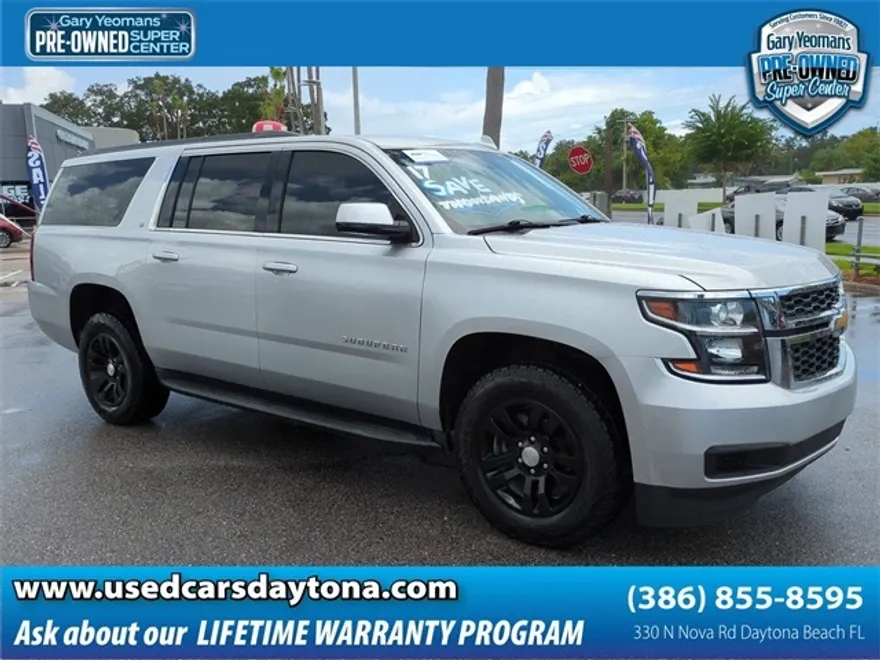 2018 Chevrolet Suburban LT photo 1
