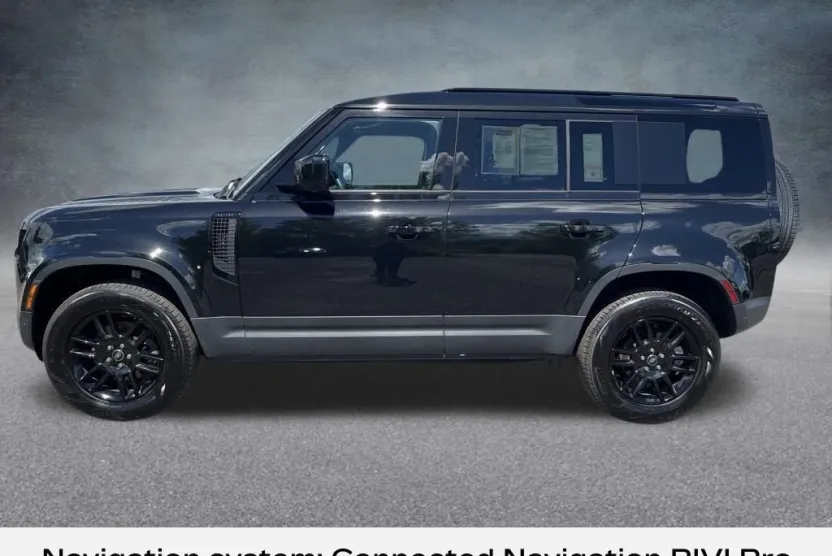 2025 Land Rover Defender S photo 1