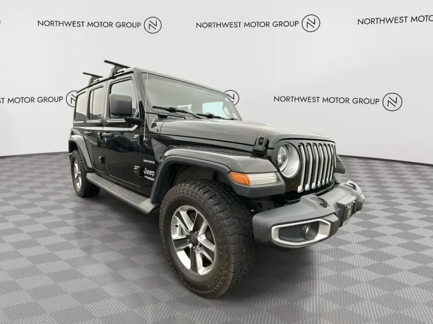2019 Jeep Wrangler Sahara photo 1