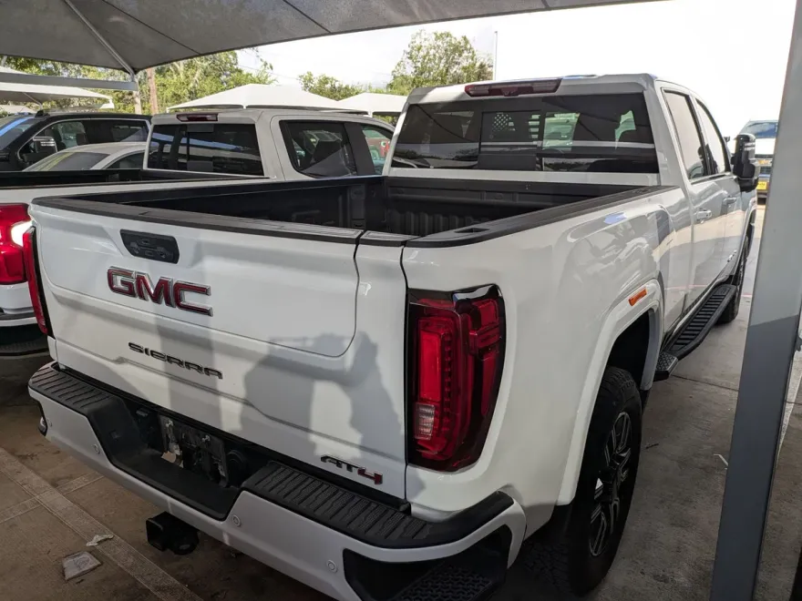 2022 Gmc Sierra 2500 HD AT4 photo 1