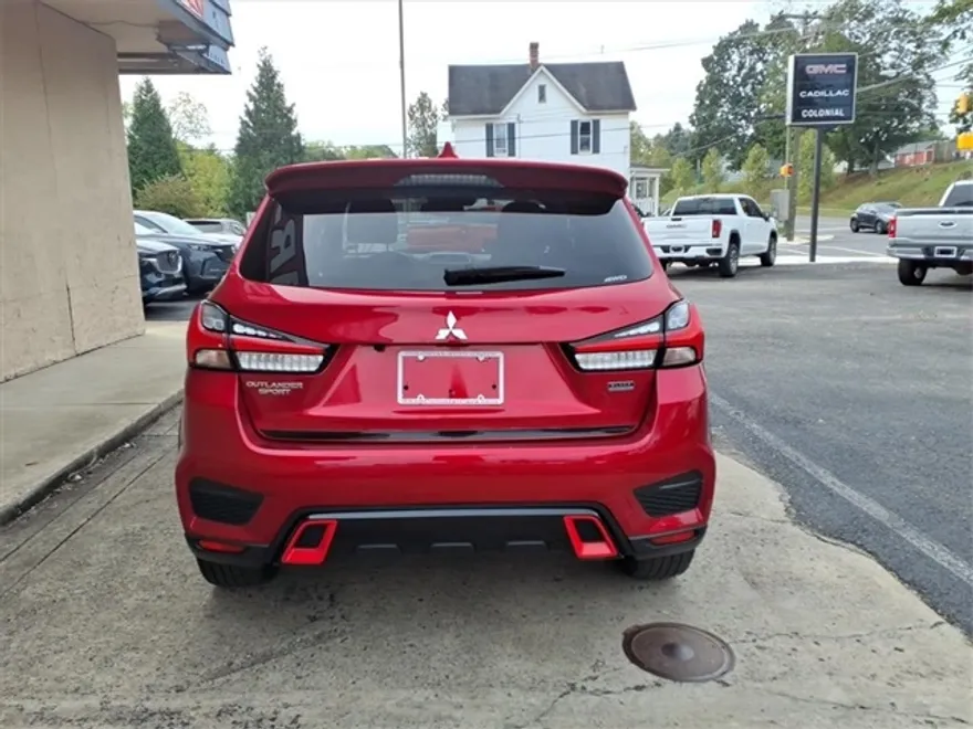 2021 Mitsubishi Outlander Sport ES photo 1