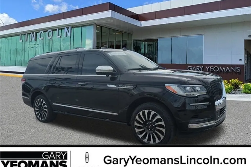 2024 Lincoln Navigator Black Label photo 1