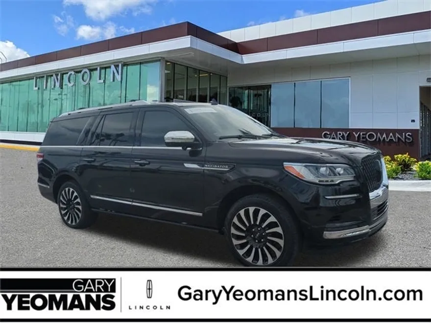 2024 Lincoln Navigator Black Label photo 1