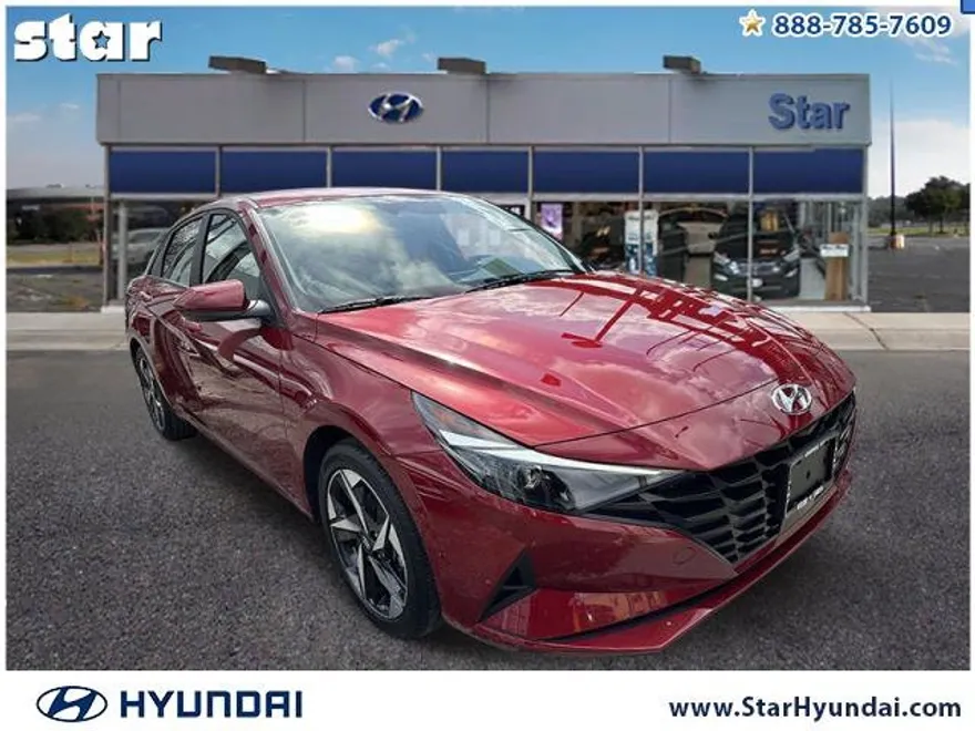 2023 Hyundai Elantra SEL photo 1