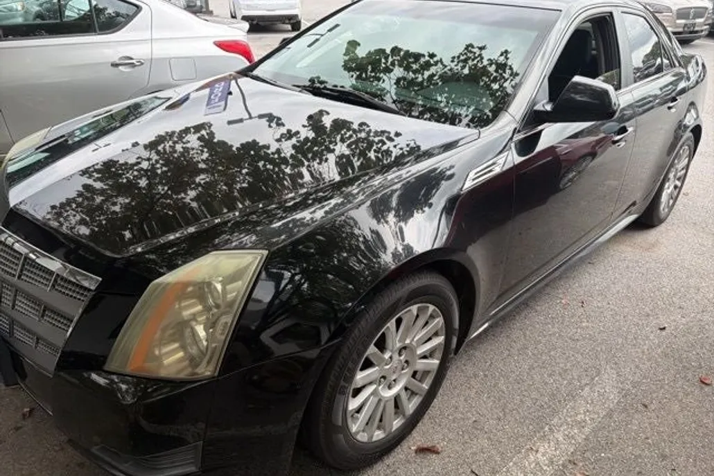 2010 Cadillac CTS Luxury photo 1