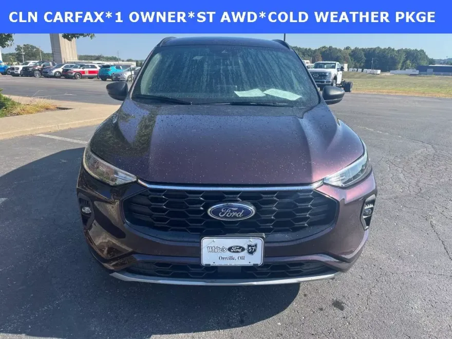 2023 Ford Escape ST-Line photo 1