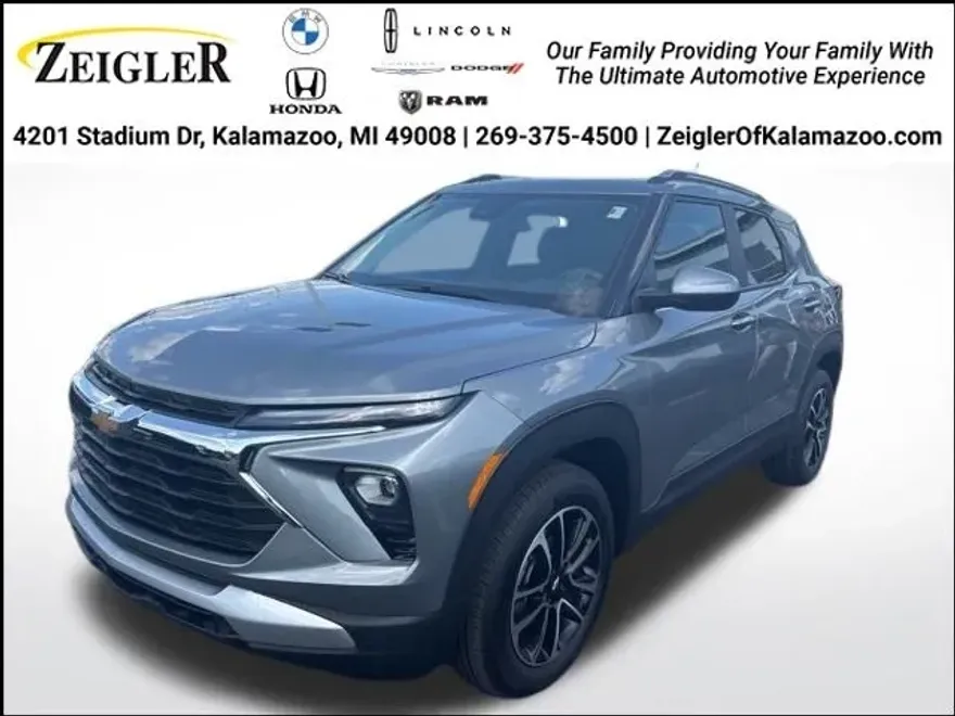 2024 Chevrolet Trailblazer LT photo 1