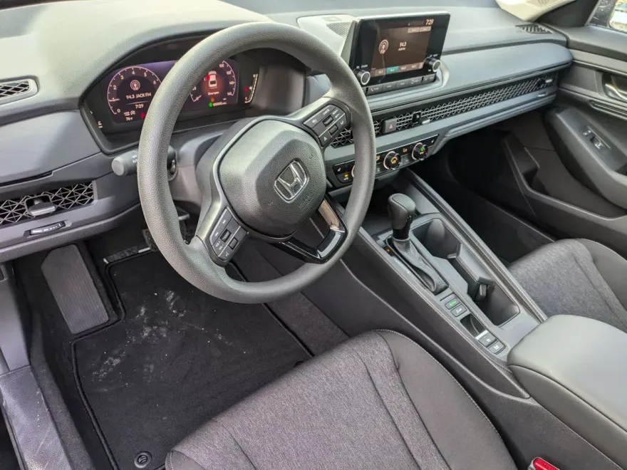 2025 Honda Accord SE photo 1