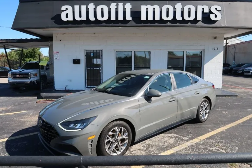 2020 Hyundai Sonata SEL photo 1