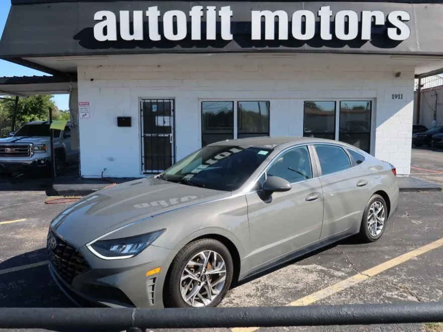 2020 Hyundai Sonata SEL photo 1