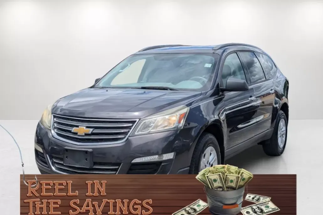 2015 Chevrolet Traverse LS photo 1