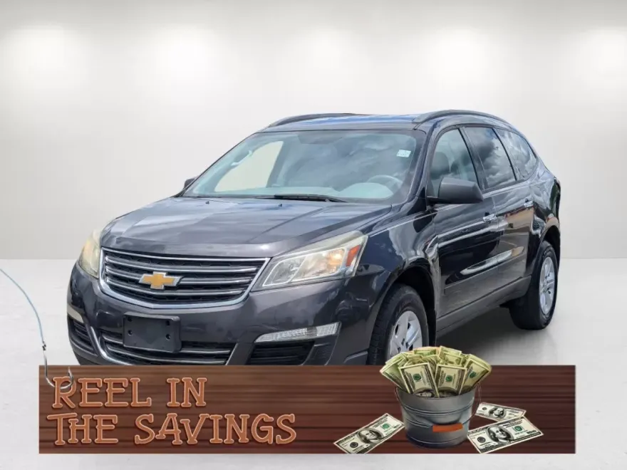 2015 Chevrolet Traverse LS photo 1