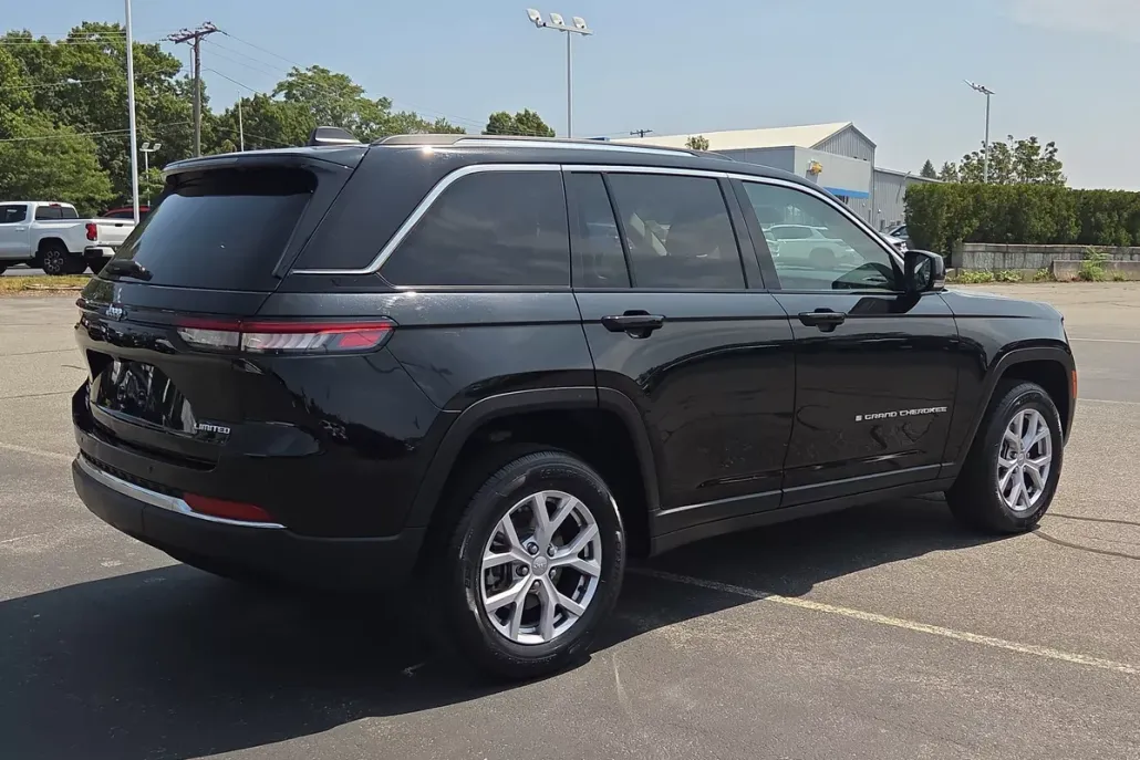 2022 Jeep Grand Cherokee Limited photo 1