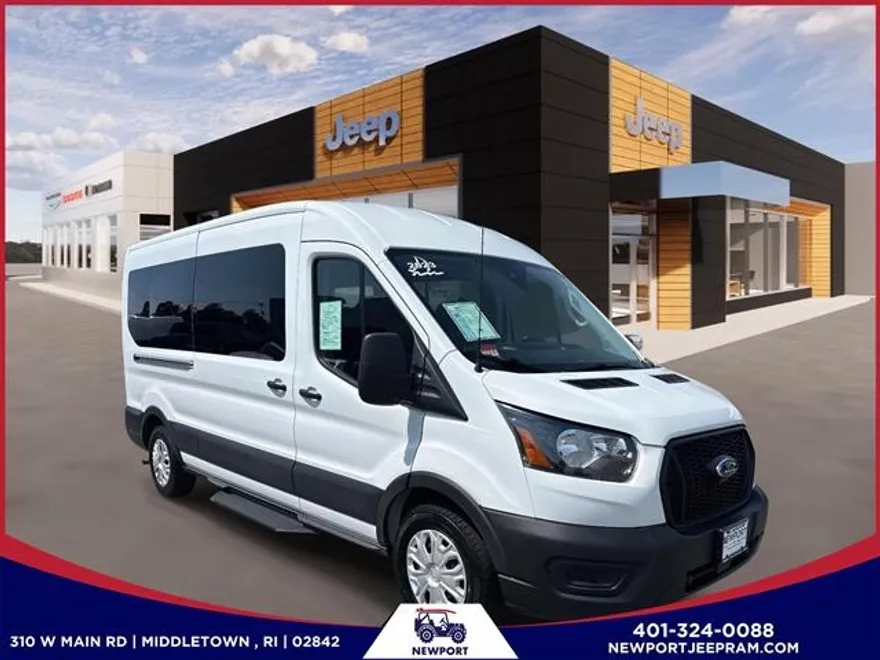 2023 Ford Transit Passenger XL photo 1