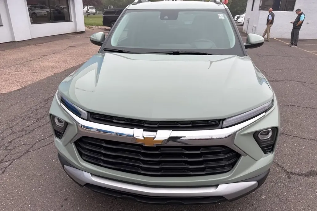 2026 Chevrolet Trailblazer LT photo 1