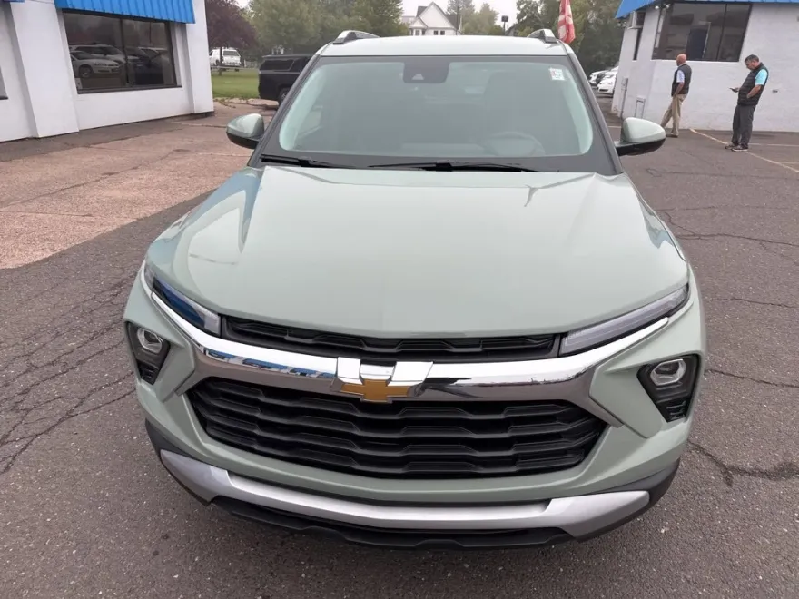 2026 Chevrolet Trailblazer LT photo 1
