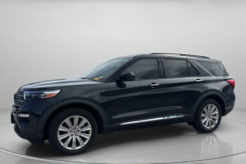 2022 Ford Explorer Limited photo 1