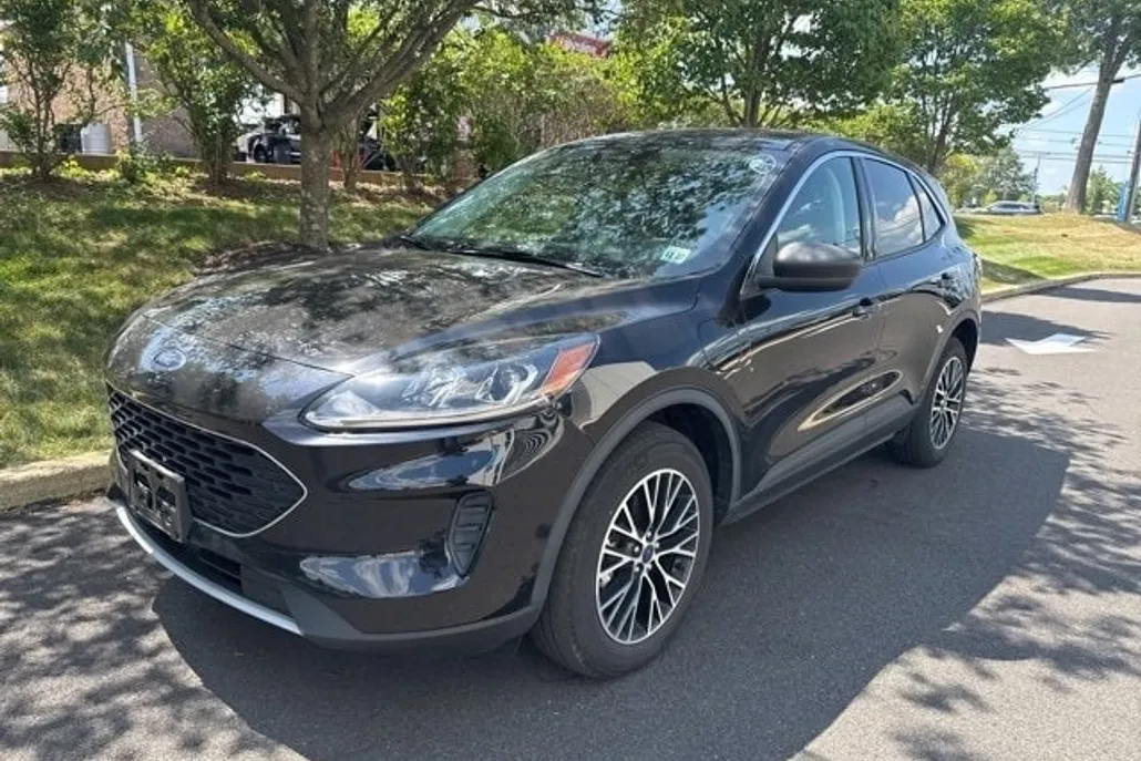 2022 Ford Escape Plug-In Hybrid SE photo 1