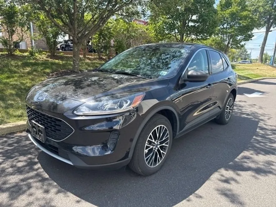 2022 Ford Escape Plug-In Hybrid SE photo 1