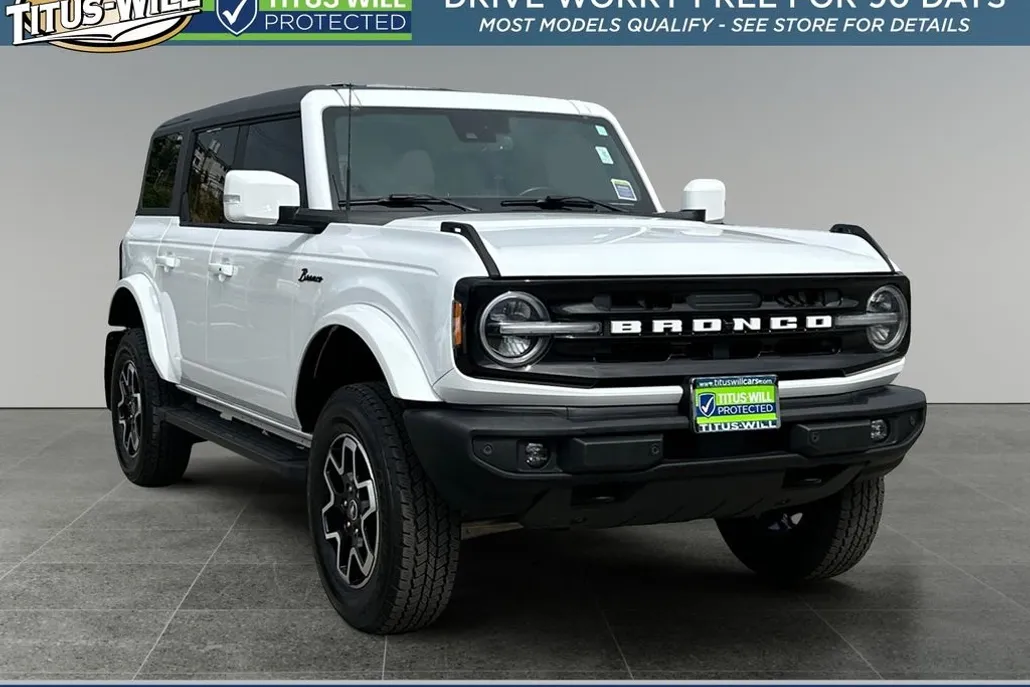 2024 Ford Bronco Outer Banks photo 1